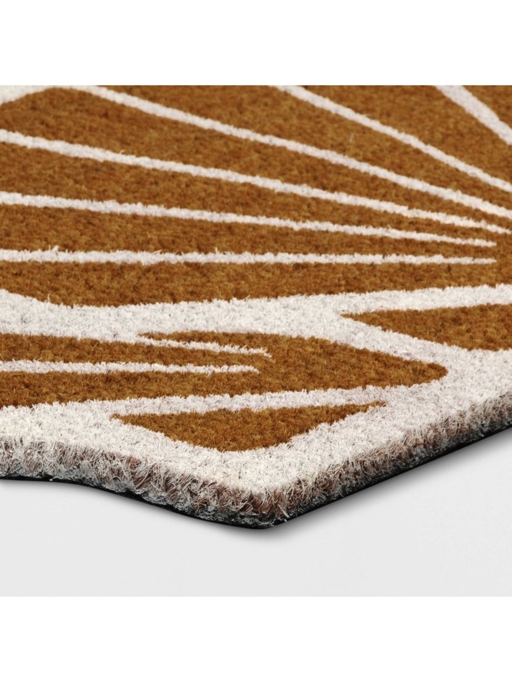 Coir Shell-Shaped Doormat in Brown and Cream - Picture 3 of 7
